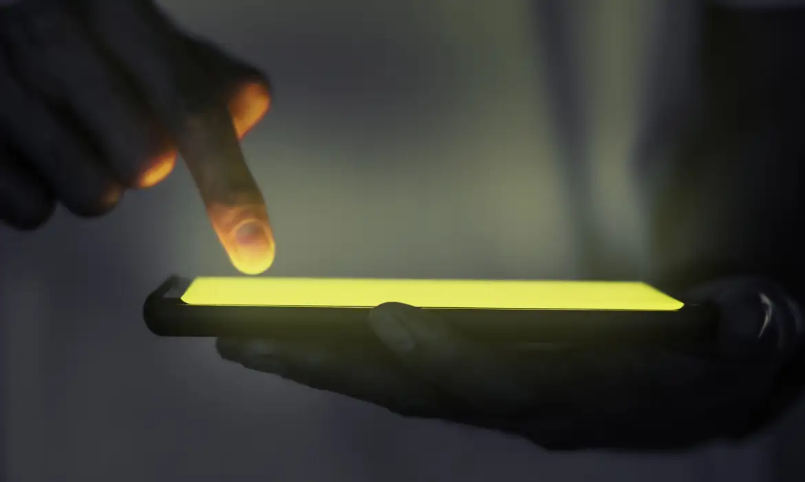 Aplicativo vai agilizar bloqueio de celular roubado