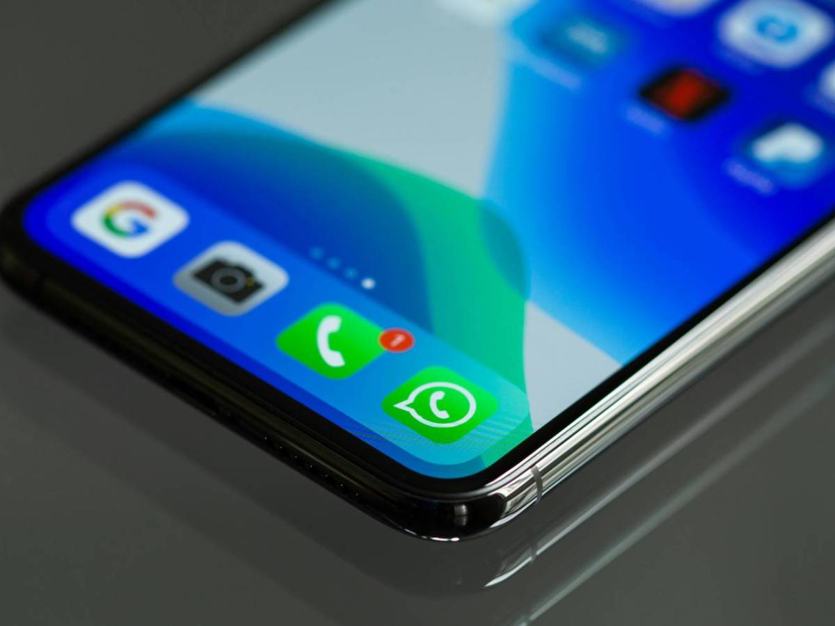 Novo vírus bancário ataca usuários no Brasil via WhatsApp; saiba como se&nbsp;proteger